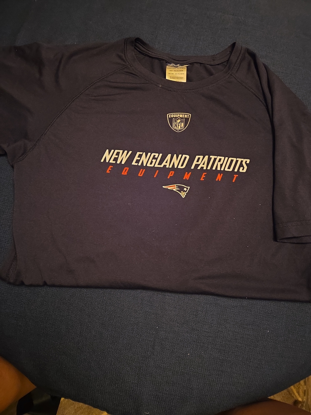 New England Patriots NFL Equipment Performance Shirt Youth XL (18/20) Navy